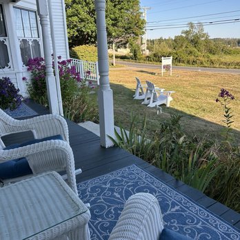 Mill Pond House Bed & Breakfast - Bed & Breakfast Near Me - Tenants Harbor, Maine Mill Pond House Bed & Breakfast - Bed & Breakfast Near Me - Tenants Harbor, Maine
