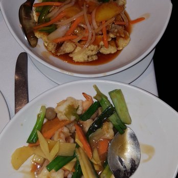 Mandarin Kitchen - King prawn and crispy squid - Chinese Near Me - London, XGL Mandarin Kitchen - King prawn and crispy squid - Chinese Near Me - London, XGL