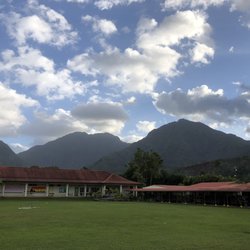 Hanalei Elementary School - LUCKY KIDS!!