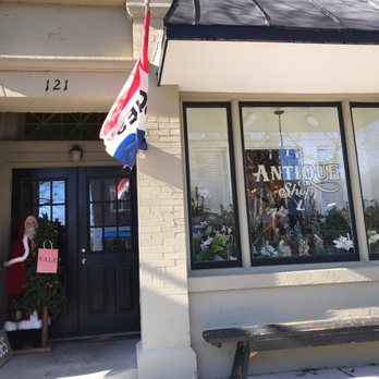 Beaufort Antiques - Store front - Antiques Near Me - Beaufort, North Carolina Beaufort Antiques - Store front - Antiques Near Me - Beaufort, North Carolina