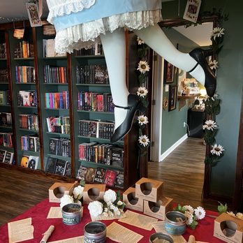 Storybook Cottage - Entrance - Bookstores Near Me - Greenbrier, Tennessee Storybook Cottage - Entrance - Bookstores Near Me - Greenbrier, Tennessee