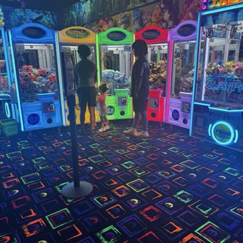 Rainforest Black Light Golf & Arcade - Arcades Near Me - Miramar Beach, Florida Rainforest Black Light Golf & Arcade - Arcades Near Me - Miramar Beach, Florida