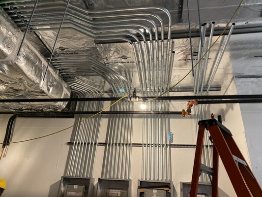 Ramirez Electric Logo