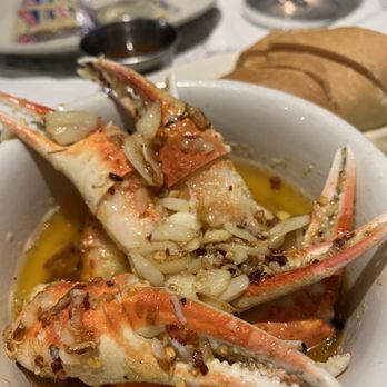 Coconuts - Scoobies now using snow crab. So meaty and delicious! - Seafood Near Me - Fort Lauderdale, Florida Coconuts - Scoobies now using snow crab. So meaty and delicious! - Seafood Near Me - Fort Lauderdale, Florida
