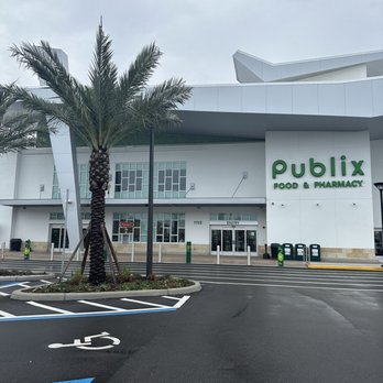 Publix - Entrance - Grocery Near Me - Kissimmee, Florida Publix - Entrance - Grocery Near Me - Kissimmee, Florida