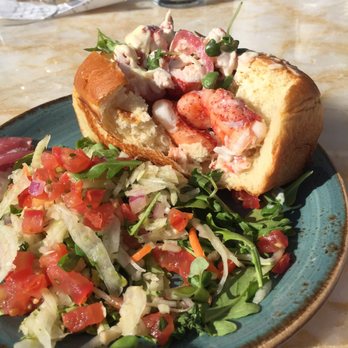 360 Rooftop Bar - Lobster roll - Lounges Near Me - St. Louis, Missouri