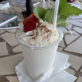 El Coral - Piña colada - Puerto Rican Near Me - Cabo Rojo, Puerto Rico