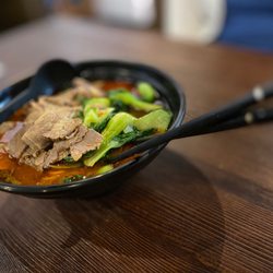 Kung Fu Noodle 功夫面馆 - Beef Noodle, thin noodle, spice level 3 out of 5