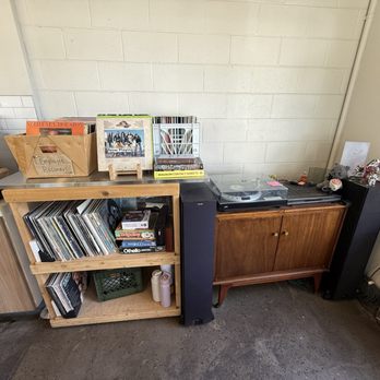 Camino Coffee - Vinyl on my mind - Cafes Near Me - Gilroy, California