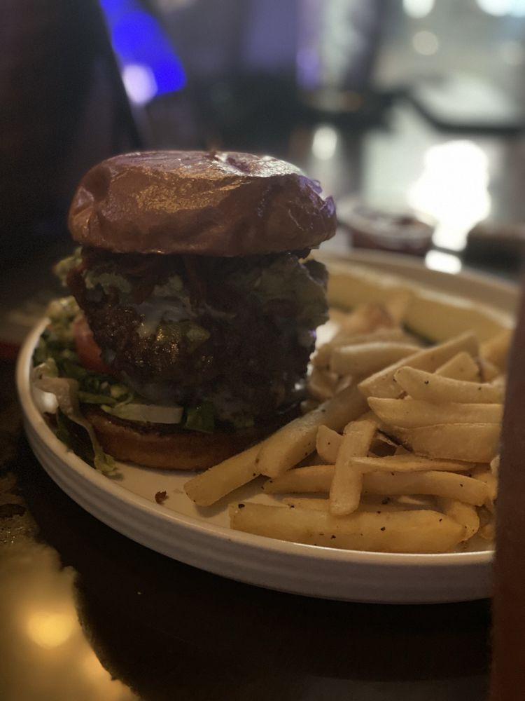 PRESS BOX SPORTS GRILL NW FRESNO Updated August 2024 195 Photos