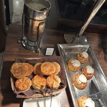 Bacchus Restaurant & Wine Bar - Cinnamon rolls, biscuits and gravy - Wine Bars Near Me - Rohnert Park, California