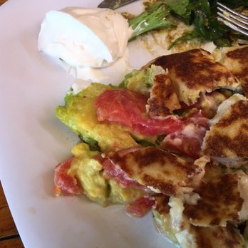 Cafe Des Amis - Mediterranean Near Me - Paia, Hawaii