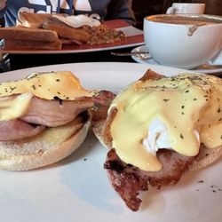 Cafe Italia - Eggs Benedict was good.