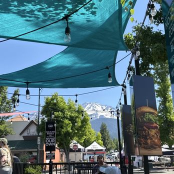 Drizzle - View from my table - Coffee & Tea Near Me - Mount Shasta, California Drizzle - View from my table - Coffee & Tea Near Me - Mount Shasta, California