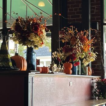 Brick House Restaurant - Beautiful fall decor - Italian Near Me - Elk Grove, California Brick House Restaurant - Beautiful fall decor - Italian Near Me - Elk Grove, California