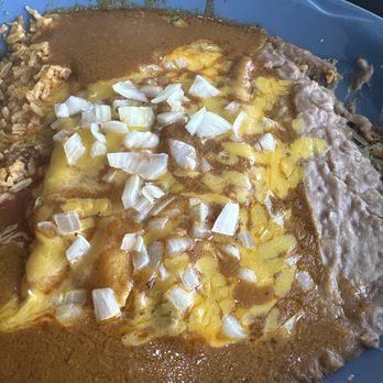 Los Perez Mexican Restaurant - cheese enchiladas (i added onion) - Mexican Near Me - Katy, Texas Los Perez Mexican Restaurant - cheese enchiladas (i added onion) - Mexican Near Me - Katy, Texas