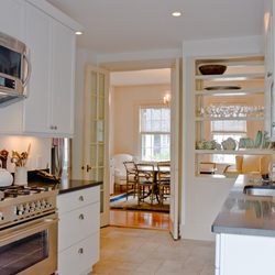 Captain Morse House - Gourmet Kitchen