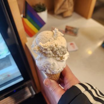 Kate's Ice Cream - The most delicious vegan ice cream you can have... - Ice Cream & Frozen Yogurt Near Me - Portland, Oregon Kate's Ice Cream - The most delicious vegan ice cream you can have... - Ice Cream & Frozen Yogurt Near Me - Portland, Oregon