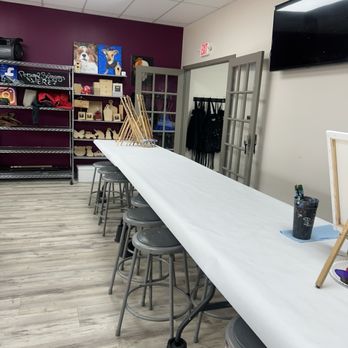 Painting with a Twist - Art Classes Near Me - Houston, Texas Painting with a Twist - Art Classes Near Me - Houston, Texas