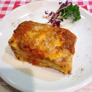 Al Vaporetto - Lasagne - Trattorie Near Me - Venezia, VE