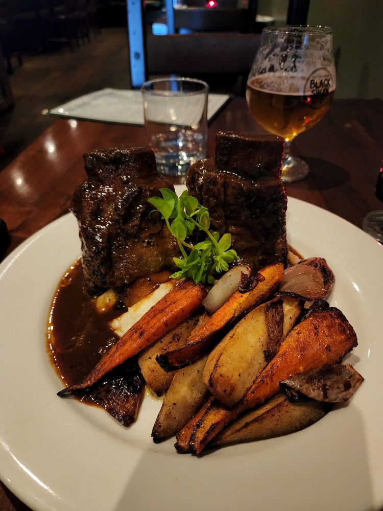 Grand Trunk Saloon - Photo 3