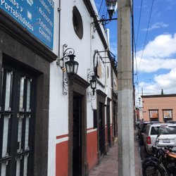 Café La Parroquia - Entrance