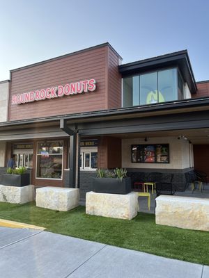 Round Rock Donuts by null