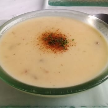 La Maison Cafe - Clam chowder - Breakfast & Brunch Near Me - Newport, Oregon