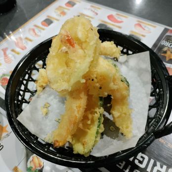 HIRO Sushi - Mixed Tempura Combo $11.00 - stupid expensive *never again* - Japanese Near Me - Medford, Oregon