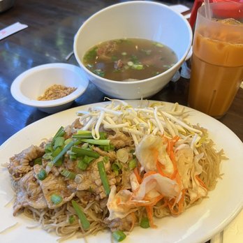 Phnom Penh Noodle Shack - Student Noodle - Cambodian Near Me - Long Beach, California Phnom Penh Noodle Shack - Student Noodle - Cambodian Near Me - Long Beach, California