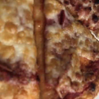 Nitza's Pizza - Yeah, it's not normal for the toppings to not even cover the pizza dough base... - Pizza Near Me - St. Albert, Alberta