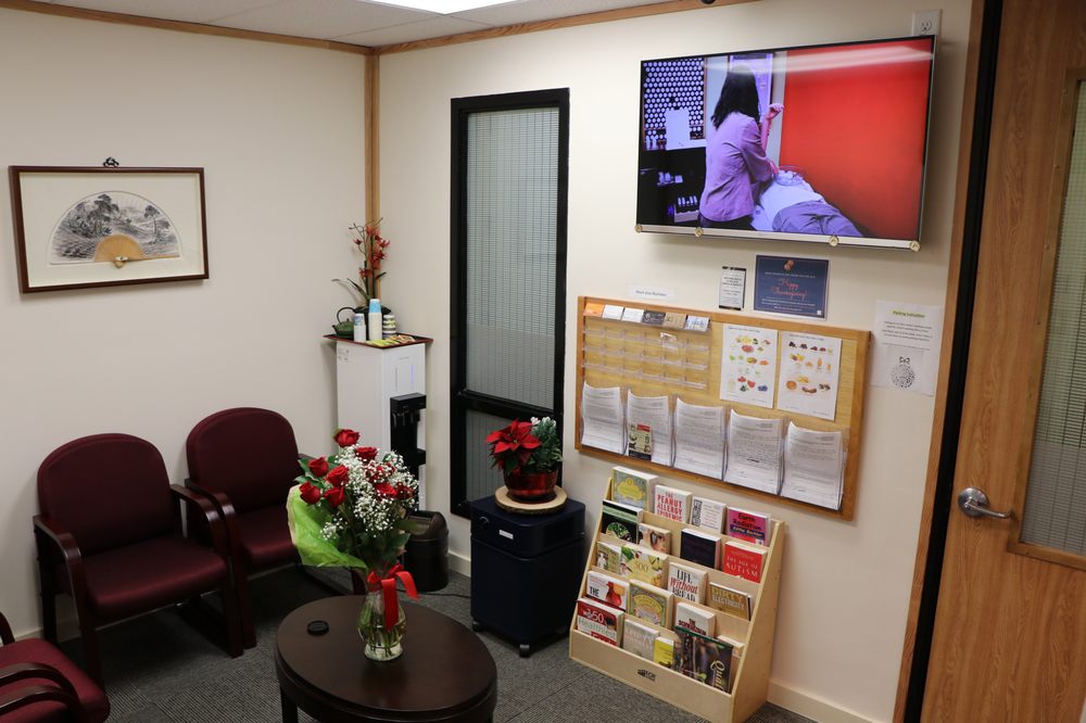 3 ANGELS HEALTH CENTER 30 Photos & 54 Reviews Acupuncture 640 S