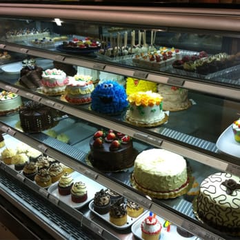 Publix - Bakery part 2 - Grocery Near Me - Tampa, Florida