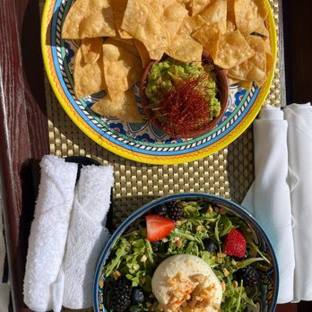 Del Rey - Nachos and Salad - Tapas Bars Near Me - Palm Springs, California
