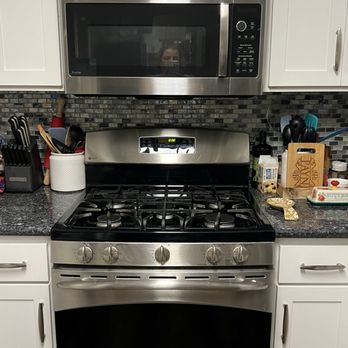 Melanin Maidz - Stove, cabinets and microwave - Home Cleaning Near Me Melanin Maidz - Stove, cabinets and microwave - Home Cleaning Near Me
