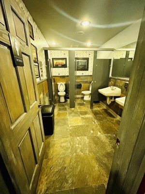 Happy's Stork Lounge and Liquor Store by null