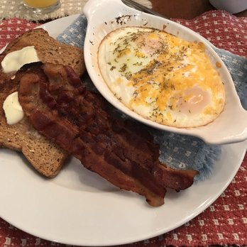 Genesee Country Inn - Delicious breakfast by Deborah - Bed & Breakfast Near Me - Mumford, New York