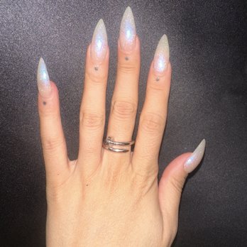 Queen Nails - Nail Salons Near Me - Anaheim, California