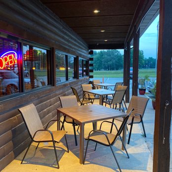 Los Amigos - Outside dining - Mexican Near Me - Carlyle, Illinois