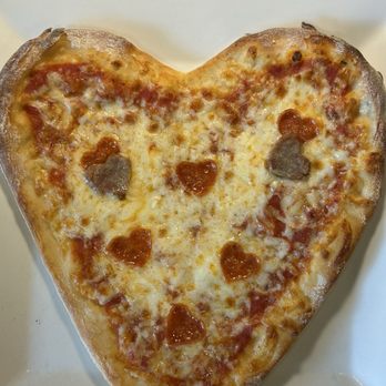 Oscar's II Restaurant & Bar - Pepporoni pizza - Italian Near Me - Somers, New York Oscar's II Restaurant & Bar - Pepporoni pizza - Italian Near Me - Somers, New York
