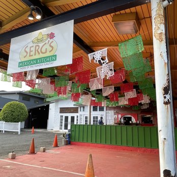 Serg's Mexican Kitchen - Due to COVID-19, they've removed all seating options - Food Trucks Near Me - Honolulu, Hawaii