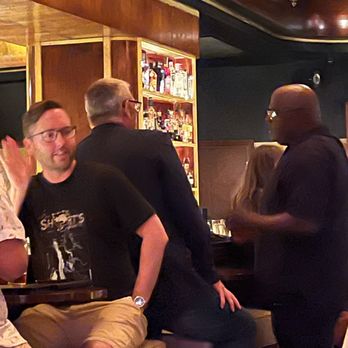 Cliff Bell's - Talking with a band member! - Bars Near Me - Detroit, Michigan Cliff Bell's - Talking with a band member! - Bars Near Me - Detroit, Michigan