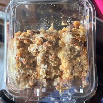 Magnolia Bakery - Carrot Cake - Bakeries Near Me - New York, New York Magnolia Bakery - Carrot Cake - Bakeries Near Me - New York, New York