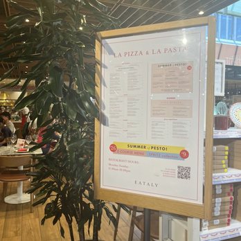 Eataly Boston - " la pizza & la pasta " entrance / menu - Pizza Near Me - Boston, Massachusetts