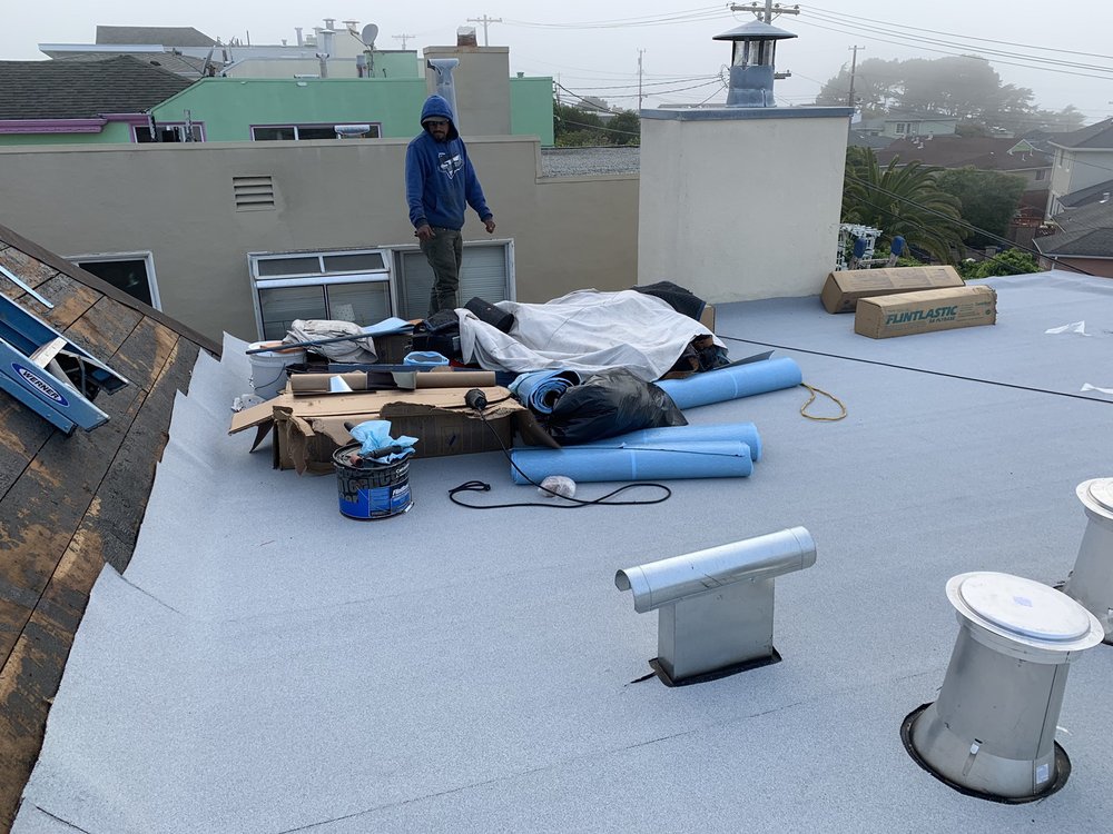 Slide of Jorge Lopez Roofing