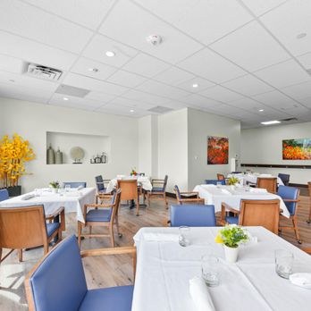 Sopris Lodge - Restaurant-style Dining Room - Assisted Living Facilities Near Me - Carbondale, Colorado Sopris Lodge - Restaurant-style Dining Room - Assisted Living Facilities Near Me - Carbondale, Colorado