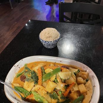 Racha Thai - Duck Red Curry* with Pineapples - Thai Near Me - Worcester, Massachusetts Racha Thai - Duck Red Curry* with Pineapples - Thai Near Me - Worcester, Massachusetts