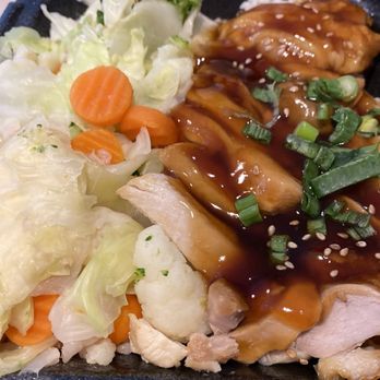 Yoshinoya Carson - Large Grilled Teriyaki Chicken - Fast Food Near Me - Carson, California