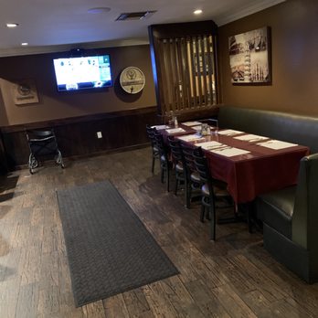 Caruso's Italian Kitchen - Cocktail Bars Near Me - Tujunga, California