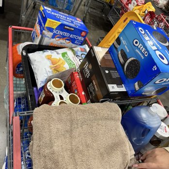 Costco - Groceries - Wholesale Stores Near Me - Signal Hill, California